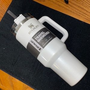 Stanley Travel Quencher 40oz